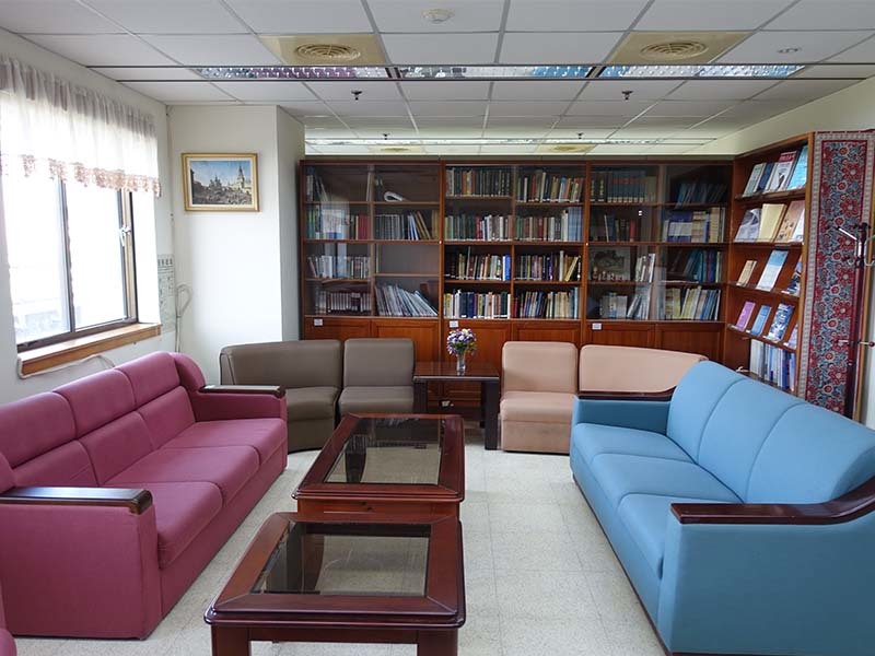 "Common room, Graduate Institute of Russian Studies "